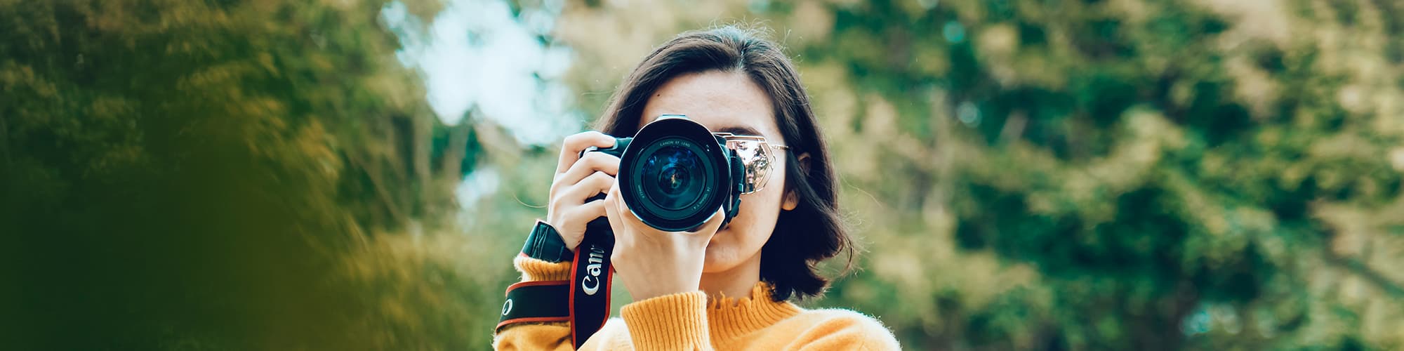 A photography student take a photo